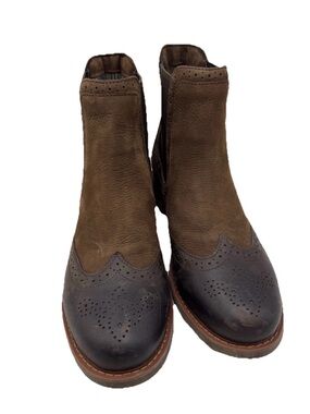 Women’s Two-Tone Brown Leather Chelsea Boots - Brogue Toe